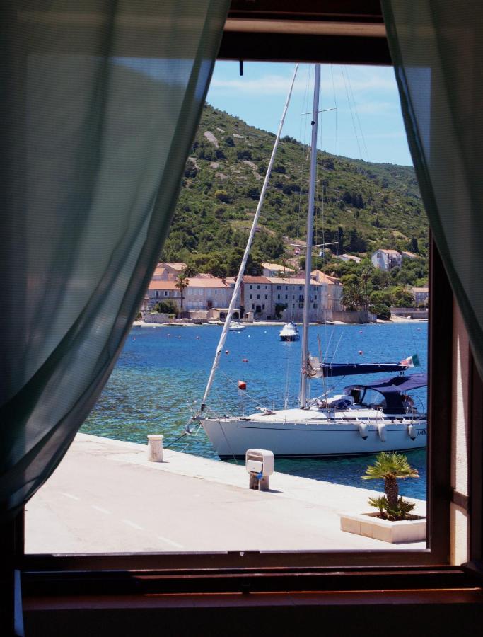 Apartman Uz More Vis Exterior photo